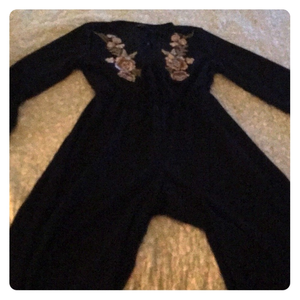 Size Medium Long Sleeved Black Floral Jumpsuit